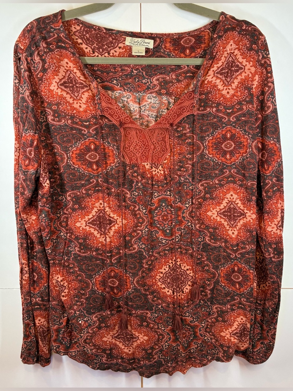 Lucky Brand Paisley Boho Peasant Top Size Large Tassel Tie Triple Slit Sleeve